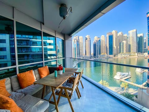 Patio, View (from property/room), Balcony/Terrace, City view, Lake view, River view