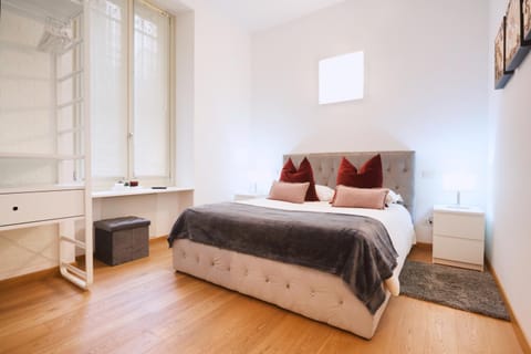 Bed, Decorative detail, Bedroom, microwave