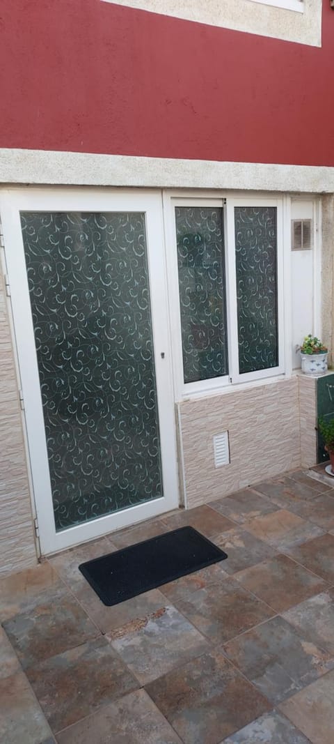 Off site, Balcony/Terrace