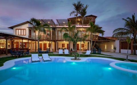 Property building, Patio, Garden, Pool view, Swimming pool, sunbed
