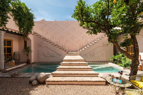 Patio, Garden, Swimming pool
