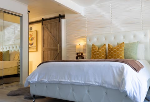 Bed, Decorative detail, Bedroom