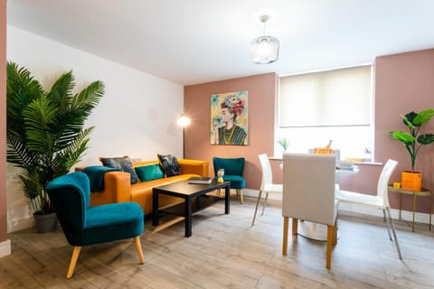 Living room, Seating area, Dining area