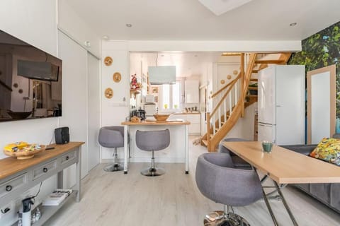 Casa Inca Calais - Duplex Soleil Latino - Parking Free, Station Apartment in Calais