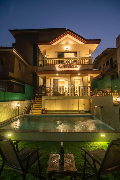 Property building, Swimming pool, Sunrise, Sunset