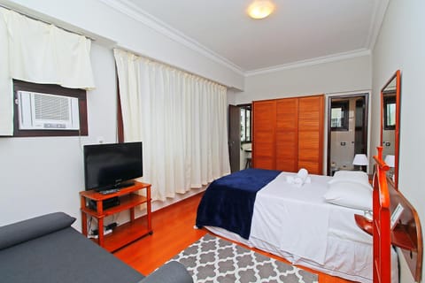 TV and multimedia, Photo of the whole room, Sea view