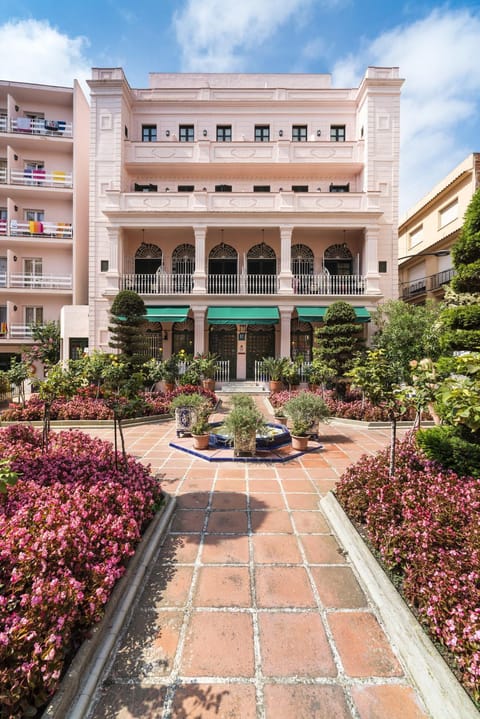 Property building, Garden