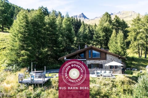 Property building, Facade/entrance, Off site