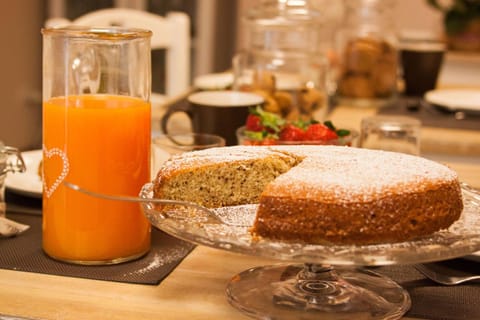 Food close-up, Lounge or bar, Decorative detail, Buffet breakfast, Italian breakfast