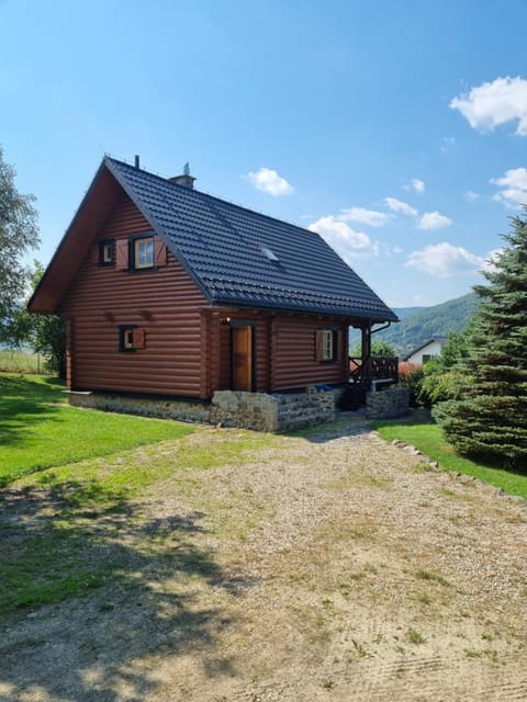Property building, Day, Natural landscape, Mountain view