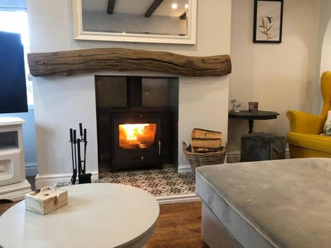 Old Smithy Cottage House in Borough of Fylde