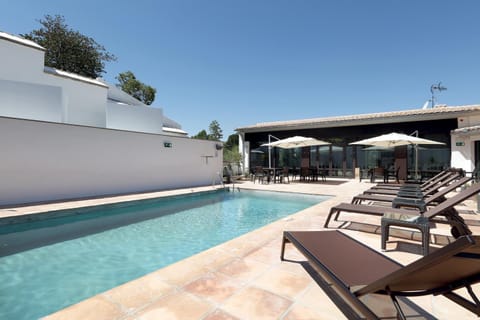 Balcony/Terrace, Swimming pool