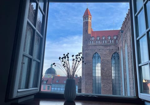 Day, Landmark view
