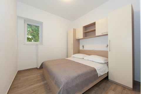 Apartmani Nona Apartment in Brela