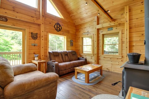 Londonderry Chalet with Deck, Fire Pit and Views! House in Andover