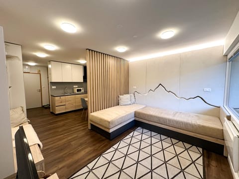 Bed, Kitchen or kitchenette