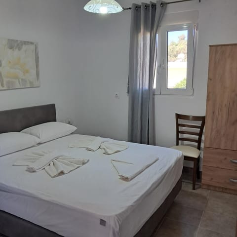 Bed, Photo of the whole room, Bedroom, towels, wardrobe