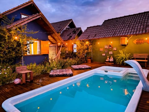 Property building, Garden, Swimming pool