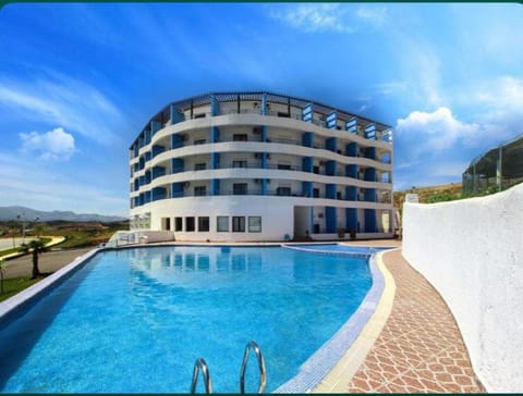 Property building, Swimming pool