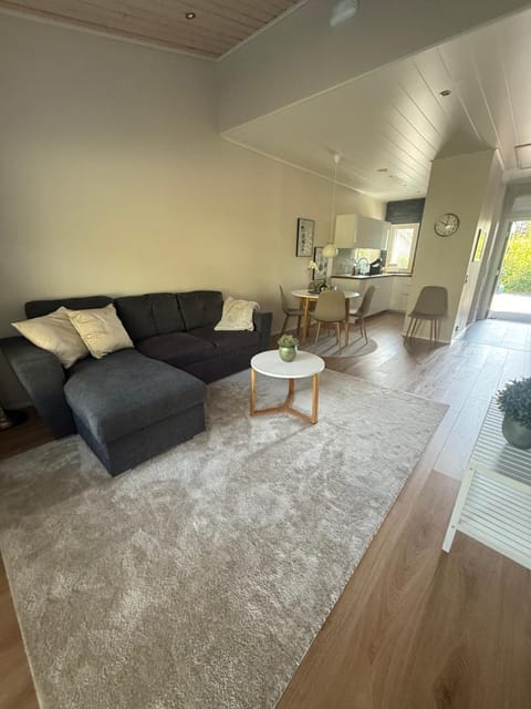 Communal lounge/ TV room, Living room, Seating area, Dining area