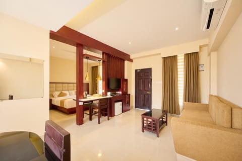 Photo of the whole room, Bedroom