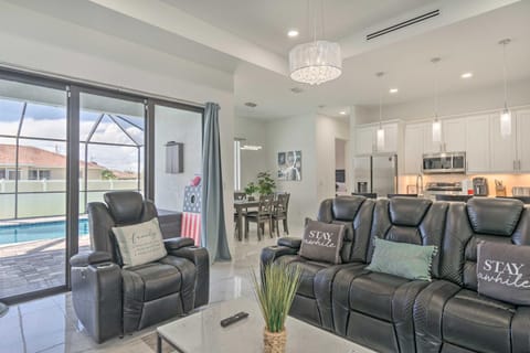 Cape Coral Home with Screened-In Lanai and Pool! House in Cape Coral