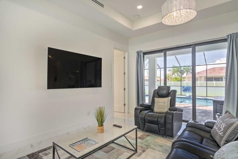 Cape Coral Home with Screened-In Lanai and Pool! House in Cape Coral