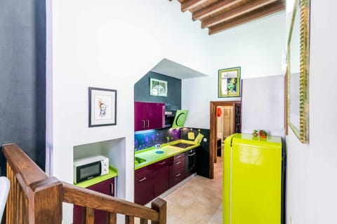 Kitchen or kitchenette, Photo of the whole room, minibar