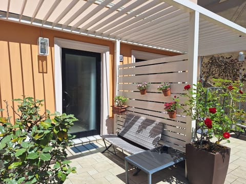 Patio, Garden, Dining area