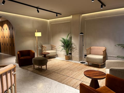 Living room, Seating area, Area and facilities