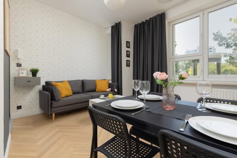 Communal lounge/ TV room, Living room, Dining area