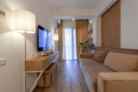 Communal lounge/ TV room, TV and multimedia, Living room, Seating area