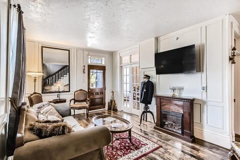 1 Mi to Casino! Historic Cripple Creek Home House in Cripple Creek