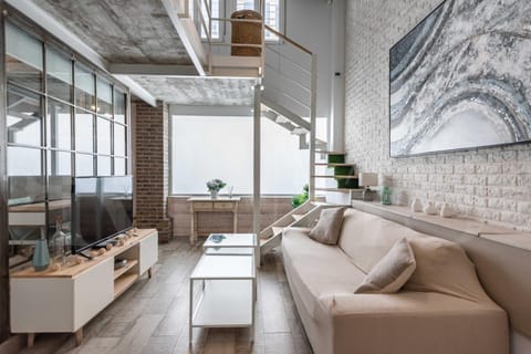TV and multimedia, Seating area
