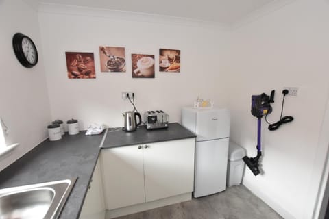 Lovely 2 Bedroom Flat in a quiet location Apartment in Coatbridge