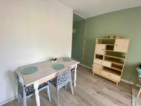 Appartement rénové et équipé Apartment in Rennes