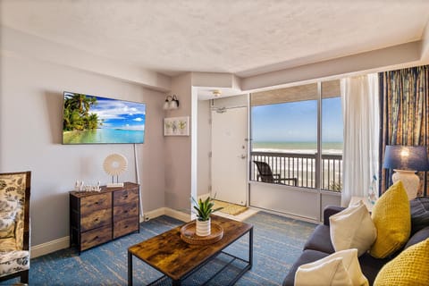 Living room, Sea view
