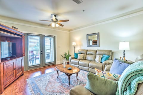 Lakefront Condo with Community Pool and Boat Dock Apartment in Pell City