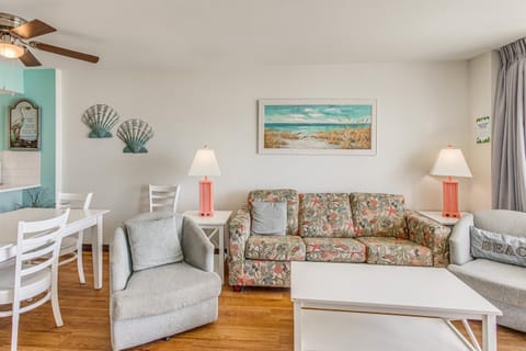 Oceanfront Resort Condo in North Myrtle Beach! Apartment in Atlantic Beach