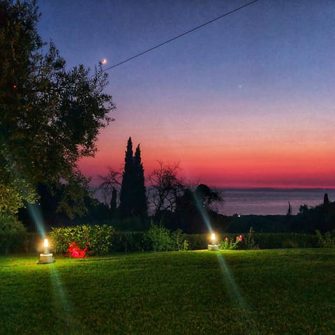 Garden view, Sea view