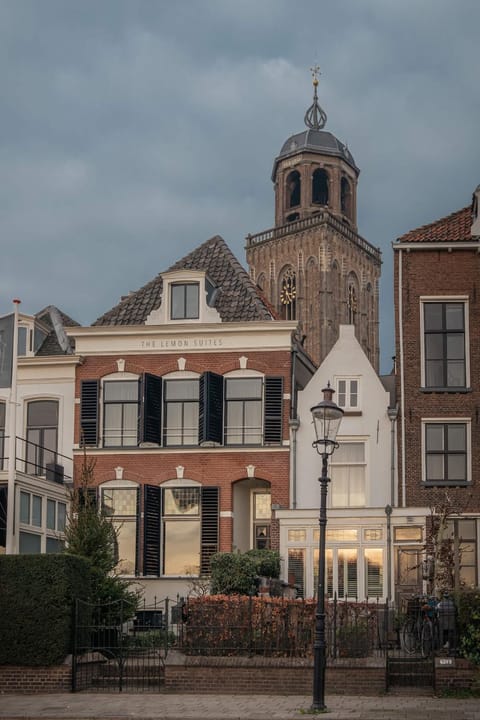 Property building, Day, Landmark view, Location
