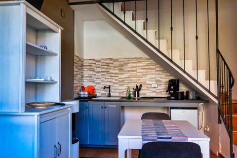 Kitchen or kitchenette, Living room, Dining area