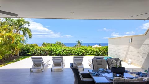 Patio, Garden, View (from property/room), Balcony/Terrace, Seating area, Dining area, Pool view, Sea view
