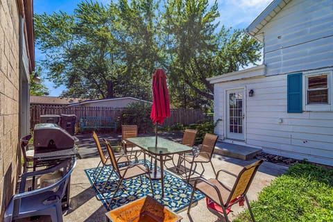 The Nook House in Three Oaks