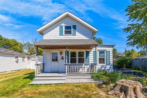 The Nook House in Three Oaks