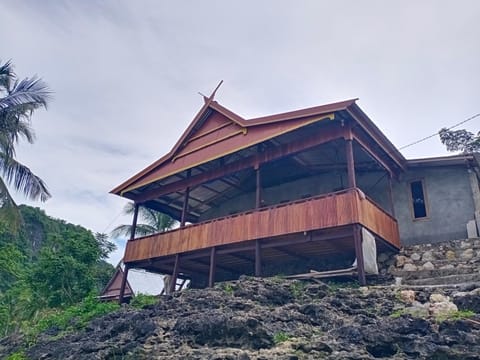 Property building, Day