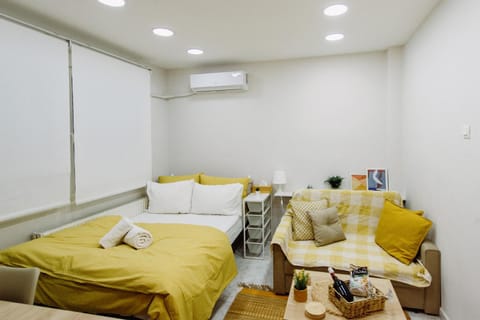 Mellow Yellow Apartment in Decentralized Administration of Macedonia and Thrace