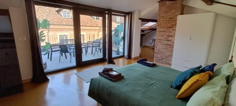 Piazza San Secondo-Dimora con terrazza- Wi-Fi e Ac Apartment in Asti