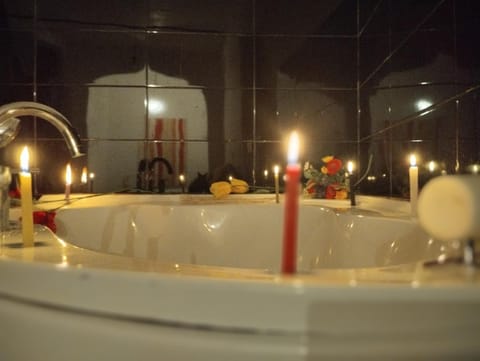 Bathroom, Bath