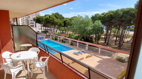 View (from property/room), Balcony/Terrace, Pool view